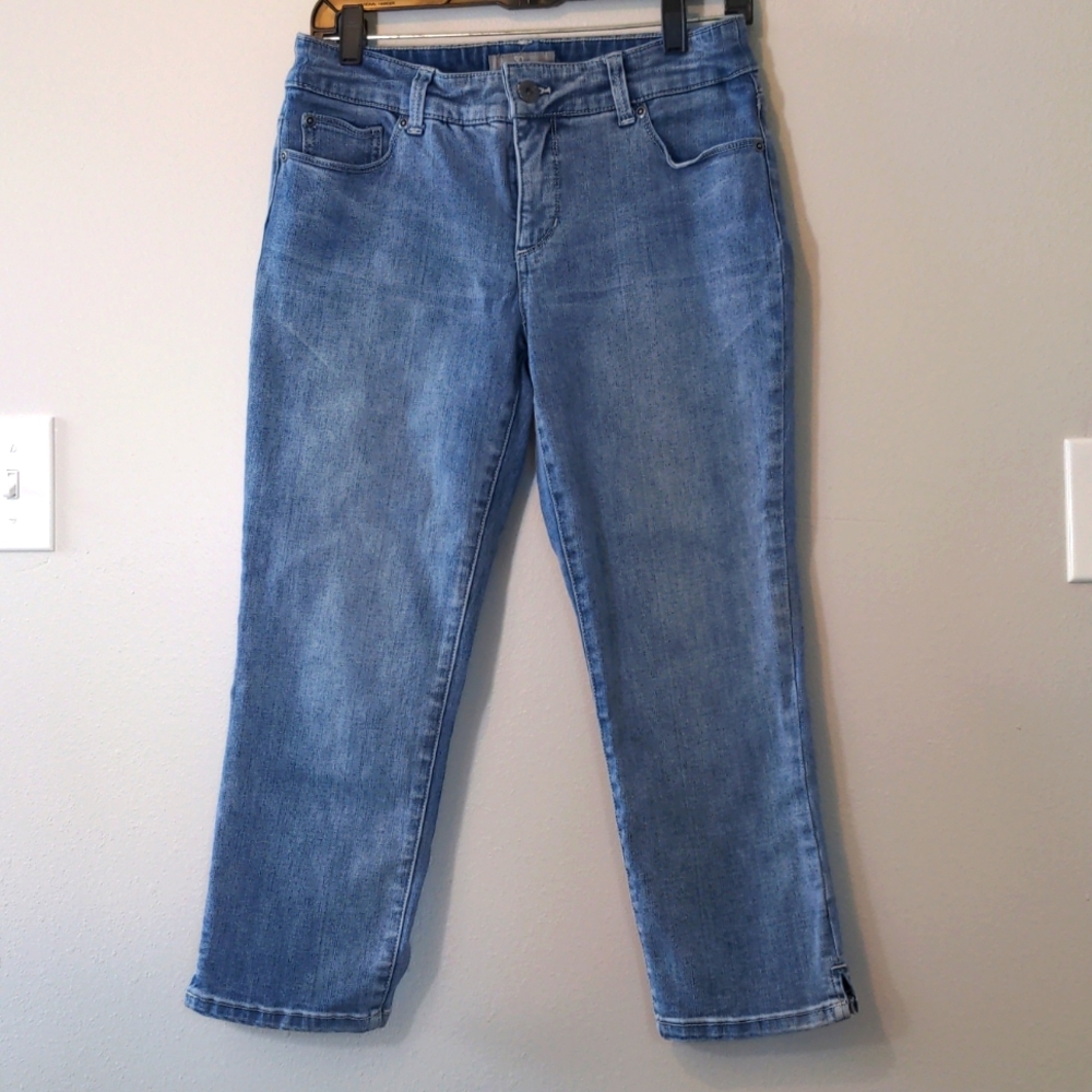 Chico's So Slimming Capris Jean